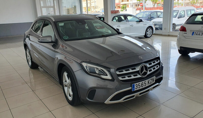 
								MERCEDES GLA 200 completo									