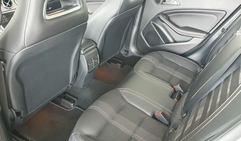 
								MERCEDES GLA 200 completo									