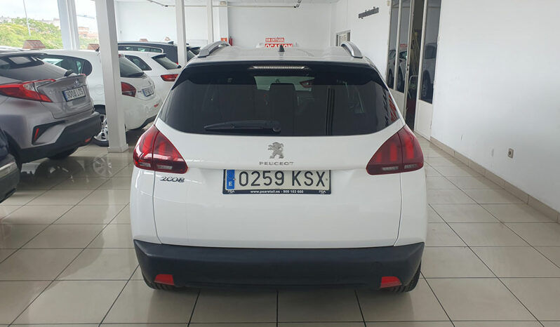 
								PEUGEOT 2008 1.5 DHI STYLE completo									