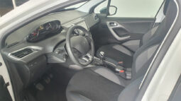 
										PEUGEOT 2008 1.5 DHI STYLE completo									