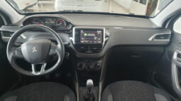 
										PEUGEOT 2008 1.5 DHI STYLE completo									