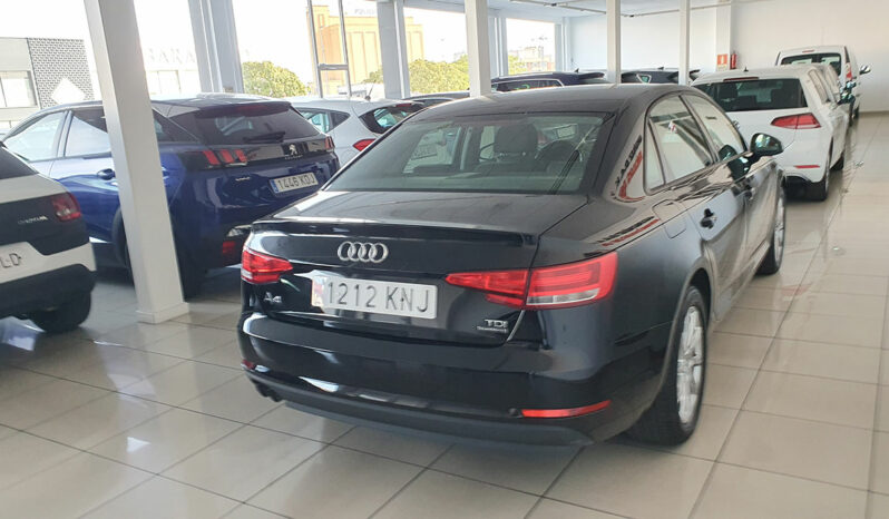 
								AUDI A4 2.0 TDI QUATTRO STRONIC completo									