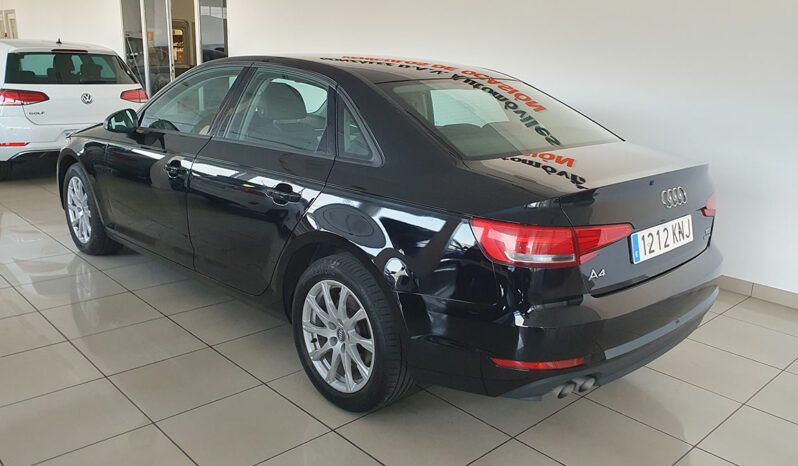 
								AUDI A4 2.0 TDI QUATTRO STRONIC completo									