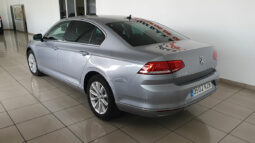 
										VOLKSWAGEN PASSAT 2.0 TDI ADVANCE completo									