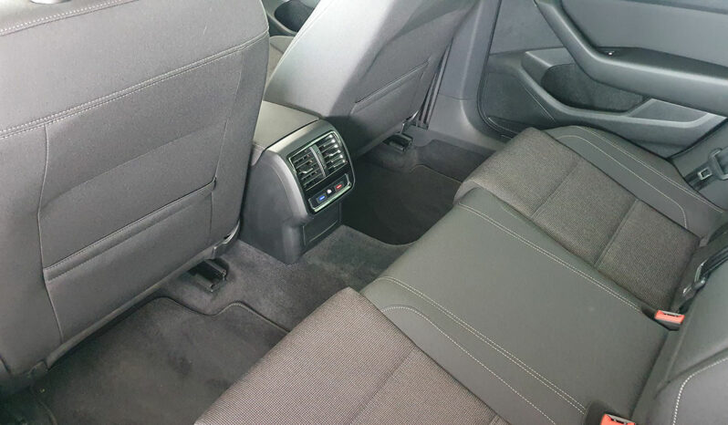 
								VOLKSWAGEN PASSAT 2.0 TDI ADVANCE completo									