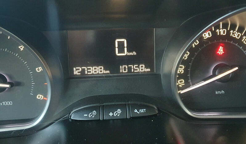 
								PEUGEOT 208 1.6HDI ACTIVE completo									
