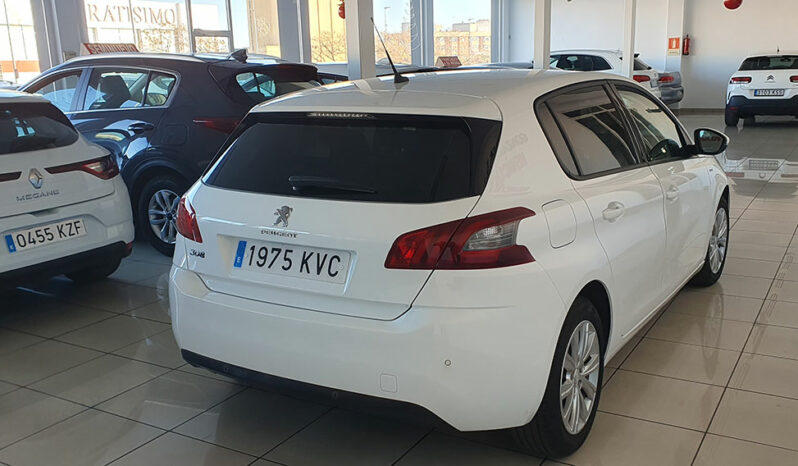 
								PEUGEOT 308 1.5 DHI STYLE completo									
