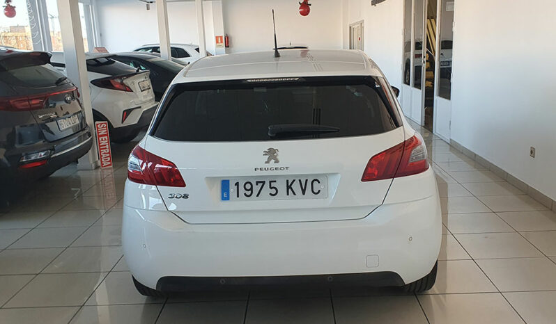
								PEUGEOT 308 1.5 DHI STYLE completo									