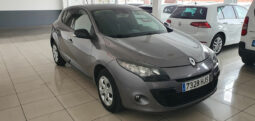 
										RENAULT MEGANE 1.5 DCI 110 CV AUTENTIQUE completo									