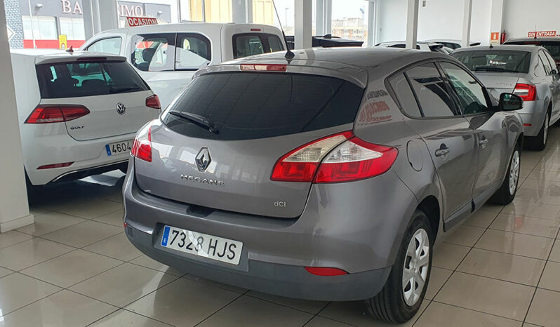 
								RENAULT MEGANE 1.5 DCI 110 CV AUTENTIQUE completo									