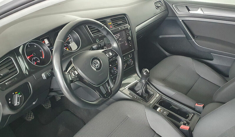 
								VOLKSWAGEN GOLF 1.6TDI ADVANCE completo									