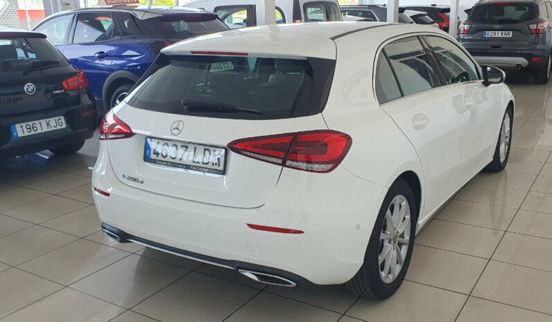 
								MERCEDES A200 150CV completo									
