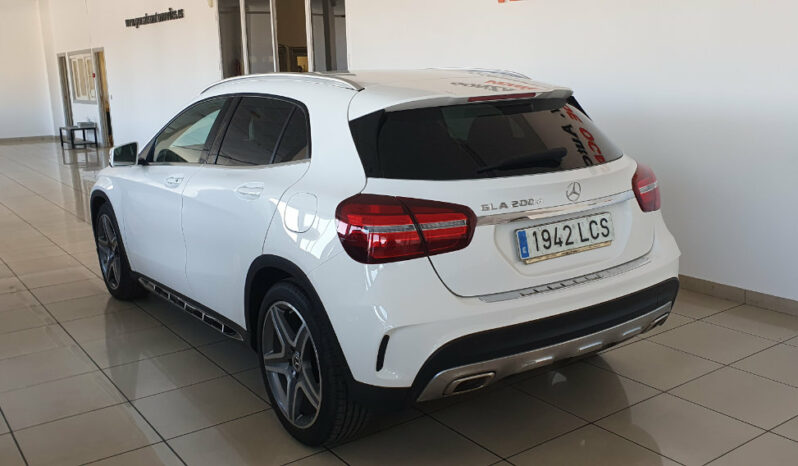 
								MERCEDES GLA 200 CDI completo									