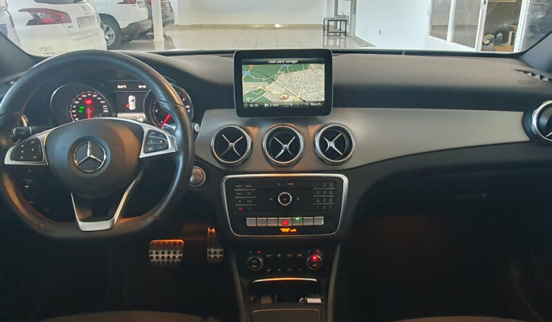 
								MERCEDES GLA 200 CDI completo									