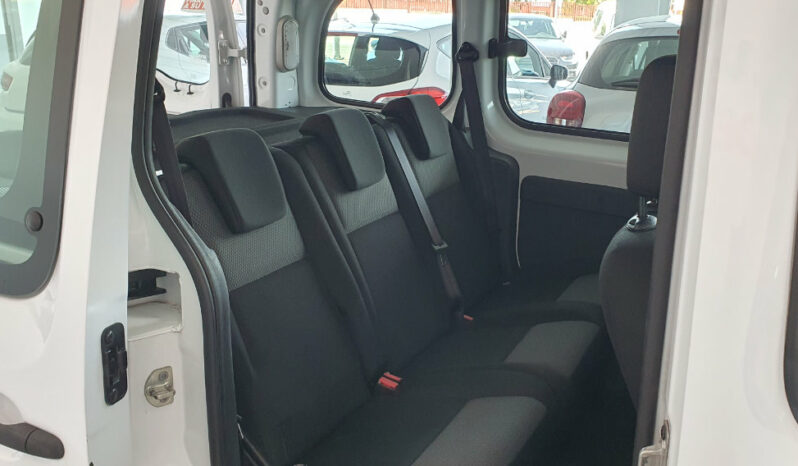 
								RENAULT KANGOO COMBI completo									