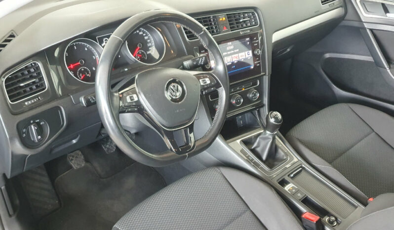 
								VOLKSWAGEN GOLF 1.6TDI EDITION completo									
