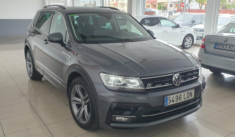 
								VOLKSWAGEN TIGUAN 2.0 R-LINE completo									