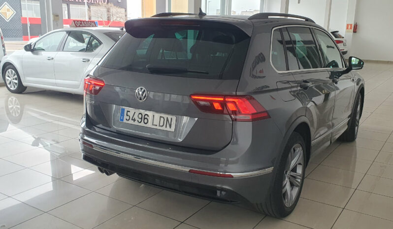 
								VOLKSWAGEN TIGUAN 2.0 R-LINE completo									