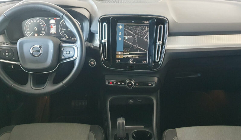 
								VOLVO XC40 2.0 D3 completo									