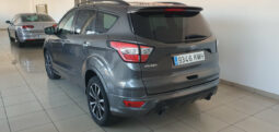 
										FORD KUGA 2.0 TDCI ST-LINE completo									