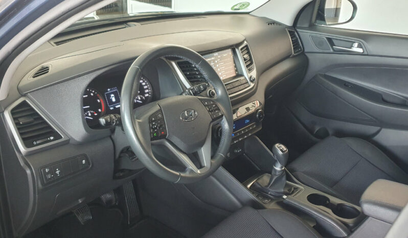 
								HYUNDAI TUCSON 1.7 CRDI completo									