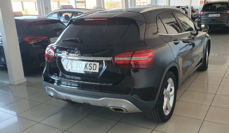 
								MERCEDES GLA 200 CDI completo									