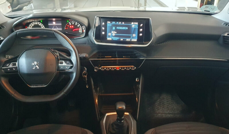 
								PEUGEOT 2008 1.5HDI ACTIVE completo									