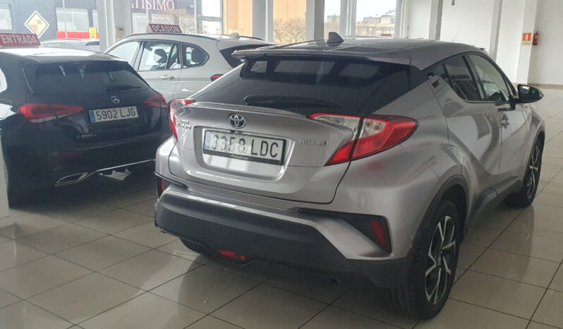 
								TOYOTA CHR 1.8 ADVANCE HYBRID completo									
