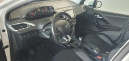 
										PEUGEOT 2008 1.5HDI SIGNATURE 100CV completo									