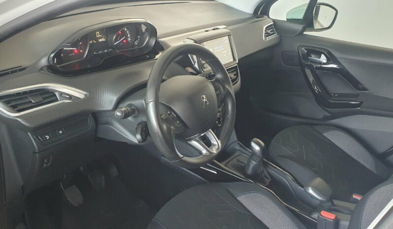 
								PEUGEOT 2008 1.5HDI SIGNATURE 100CV completo									