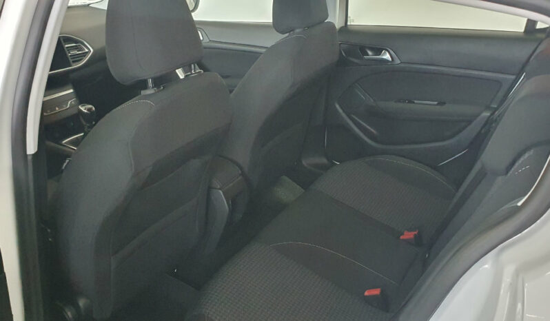 
								PEUGEOT 308 1.5 HDI 100CV. ACTIVE completo									