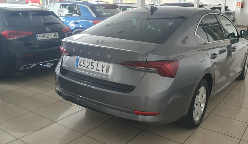 
								SKODA OCTAVIA 2.0 TDI AMBITION completo									