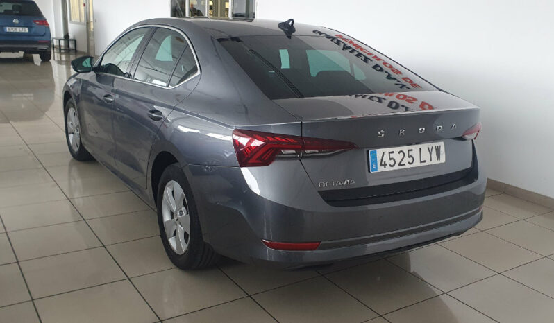 
								SKODA OCTAVIA 2.0 TDI AMBITION completo									