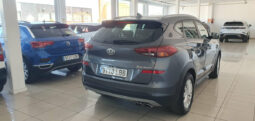 
										HYUNDAI TUCSON 1.6 CRDI 116CV SLE completo									