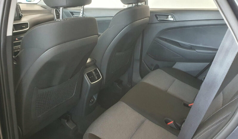 
								HYUNDAI TUCSON 1.6 CRDI 116CV SLE completo									