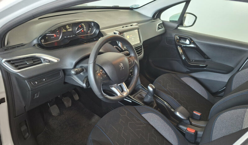 
								PEUGEOT 2008 1.5HDI SIGNATURE 100CV completo									