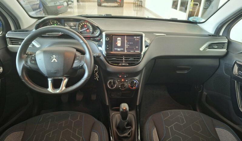 
								PEUGEOT 2008 1.5HDI SIGNATURE 100CV completo									