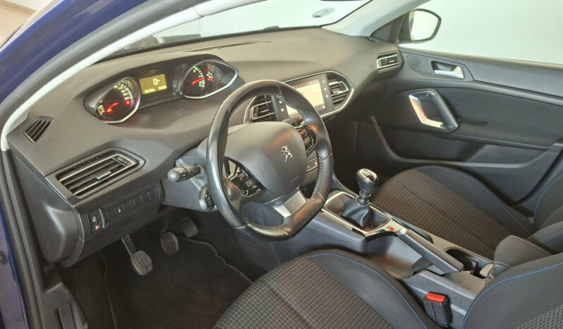 
								PEUGEOT 308 1.5 HDI 100CV STYLE completo									