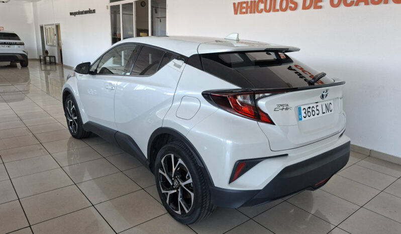 
								TOYOTA CHR 1.8 ADVANCE HYBRID completo									