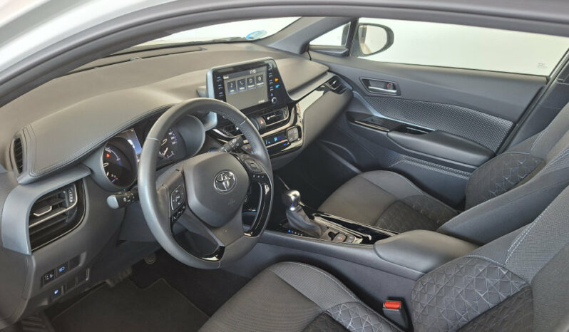 
								TOYOTA CHR 1.8 ADVANCE HYBRID completo									