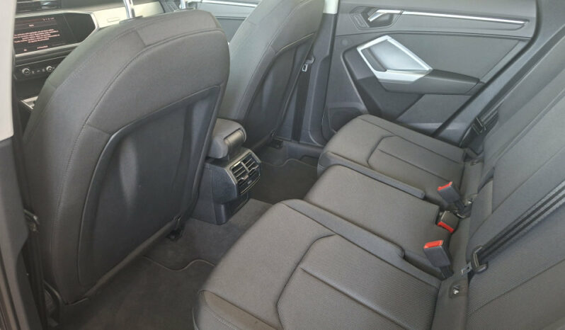 
								AUDI Q3 35TDI 150CV STRONIC AUTOMÁTICO completo									
