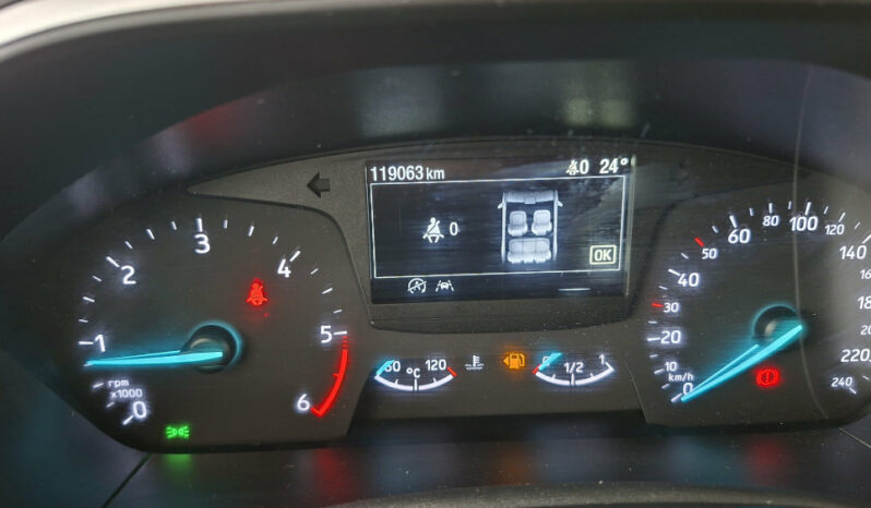 
								FORD FOCUS 1.5 TDCI 120CV TREND+ completo									