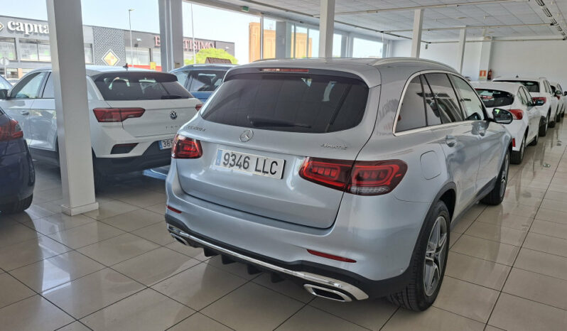 
								MERCEDES GLC 200D 4MATIC 163CV AMG completo									