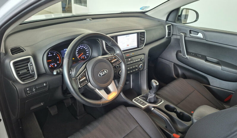 
								KIA SPORTAGE 1.6 MHE BUSSINES 136CV completo									