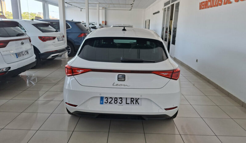 
								SEAT LEÓN 2.0 TDI 115CV STYLE GO completo									