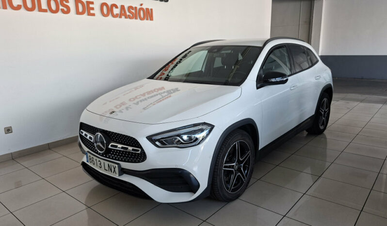 MERCEDES GLA 200D 150CV  AMG LINE completo