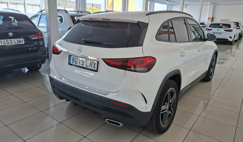 MERCEDES GLA 200D 150CV  AMG LINE completo