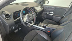 MERCEDES GLA 200D 150CV  AMG LINE completo